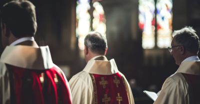 Bp Ważny powołał trzech duszpasterzy osób skrzywdzonych